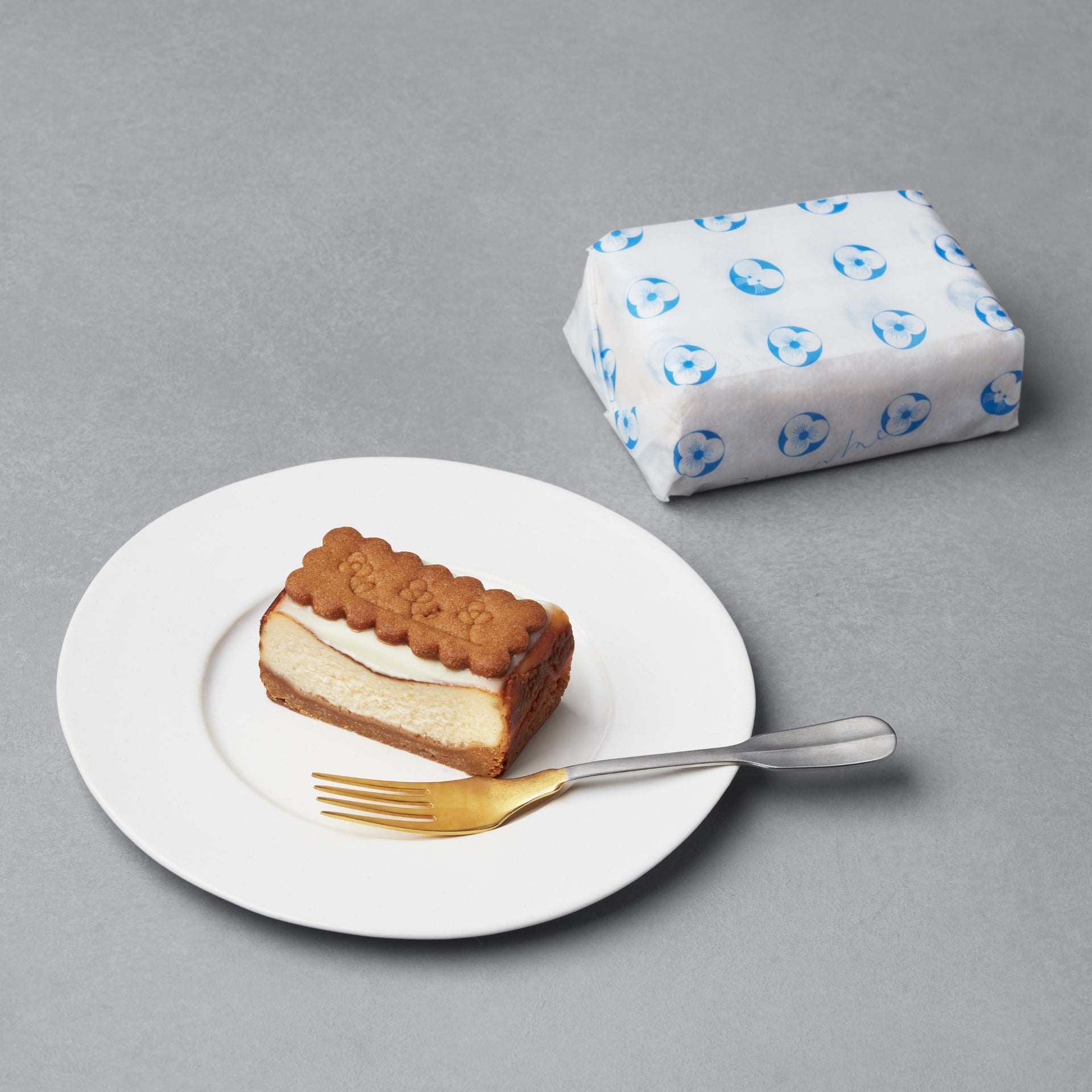 BISCAKE Thankyou(サンキュー)<br>ギフトチーズケーキ<br>冷凍品<br><br>3/16㈰9:00～0:00発売